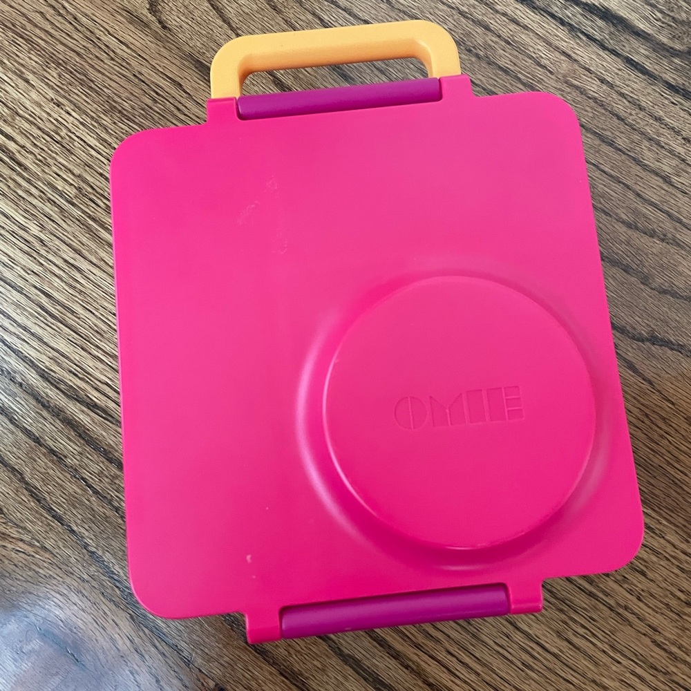 Omie lunch box